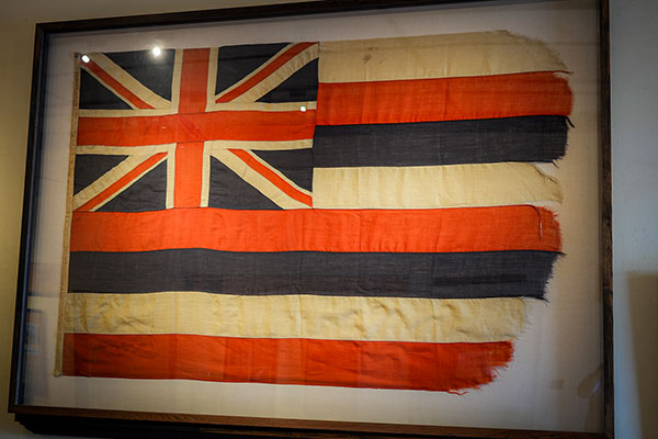 image of Hawaiian flag from Old Lahaina Courthouse